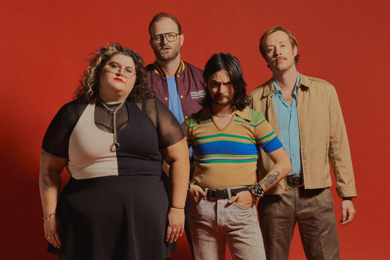 SHEER MAG  Sign to Third Man Records