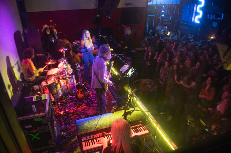 Bobby Weir & Wolf Bros - LIVE IN THE BLUE ROOM