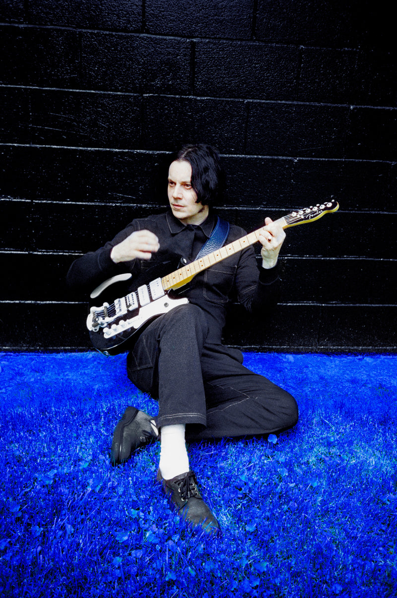 JACK WHITE OFFICIALLY ANNOUNCES NO NAME