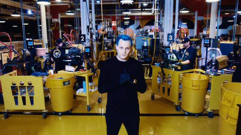 JACK WHITE CALLS UPON MAJOR LABELS TO BUILD THEIR OWN VINYL RECORD PRESSING PLANTS IN NEW VIDEO & WRITTEN STATEMENT