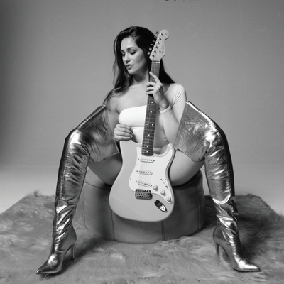 LOLA KIRKE'S SOPHOMORE ALBUM LADY FOR SALE OUT NOW