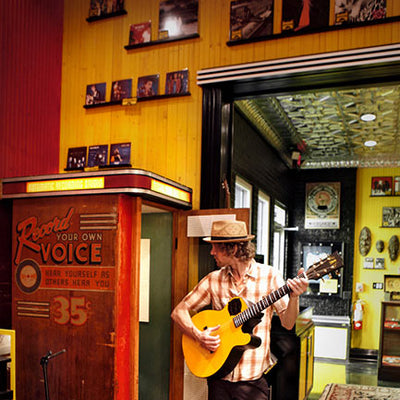 Brendan Benson in the Third Man Record Booth — "Record For You"