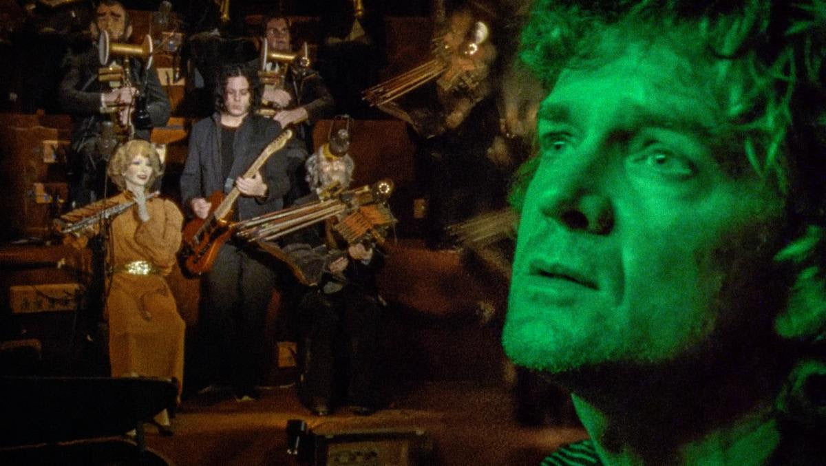 THE RACONTEURS SHARE VIDEO FOR HELP US STRANGER HIGHLIGHT 