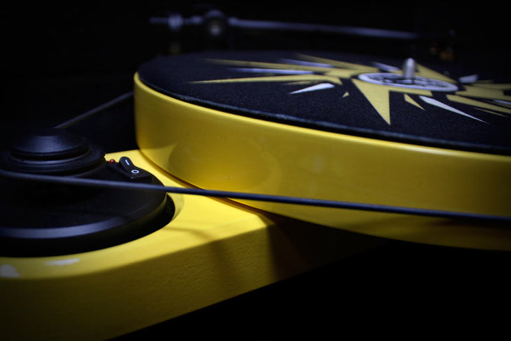 Turntable - Belt Detail