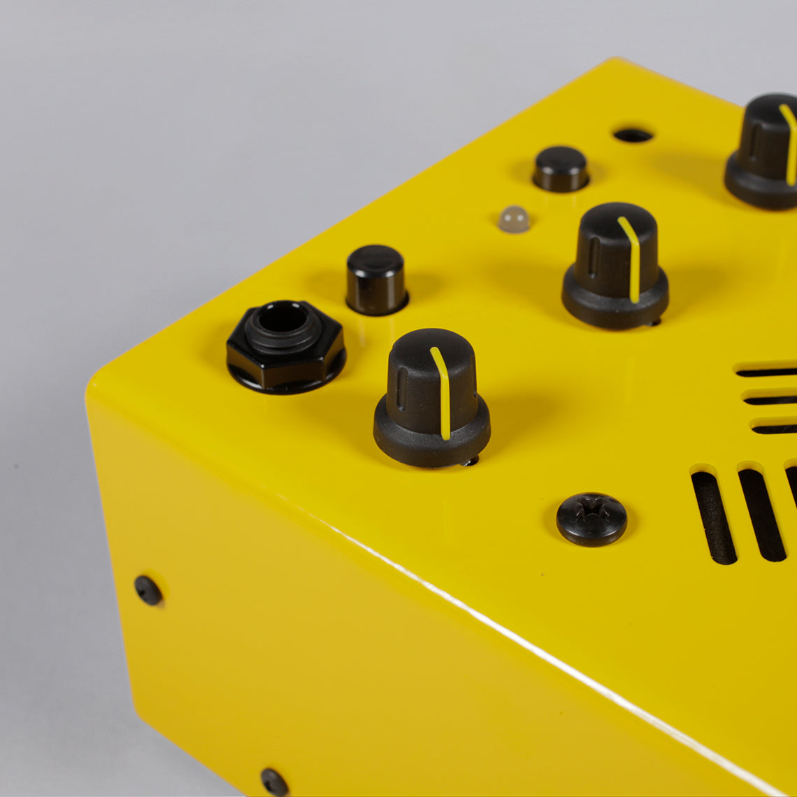 Critter & Guitari TERZ Amplifier – Third Man Records – Official Store